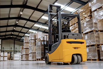 New and used forkliftsand walkie riders